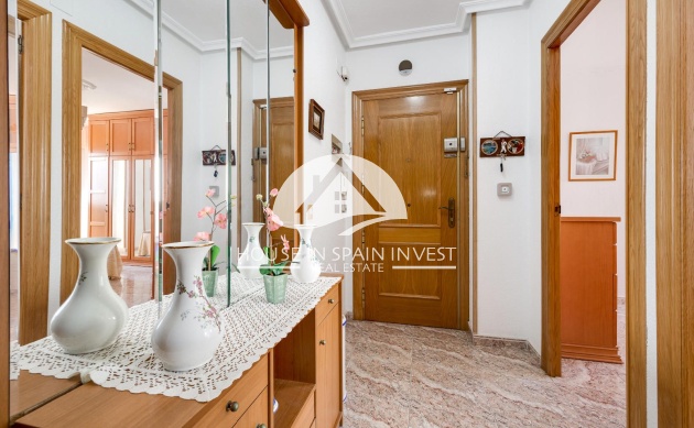 Resale - Apartment  - Guardamar del Segura - Guardamar - El Raso