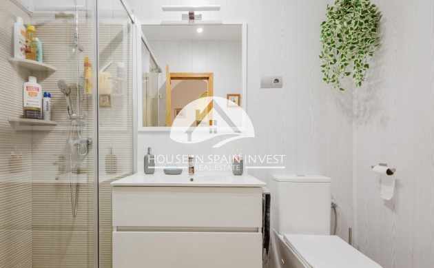 Herverkoop - Gelijkvloerse bungalow - Torrevieja - El Acequión - Los Náufragos