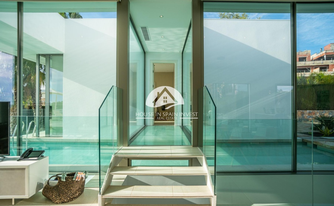 Herverkoop - Villa - Orihuela Costa