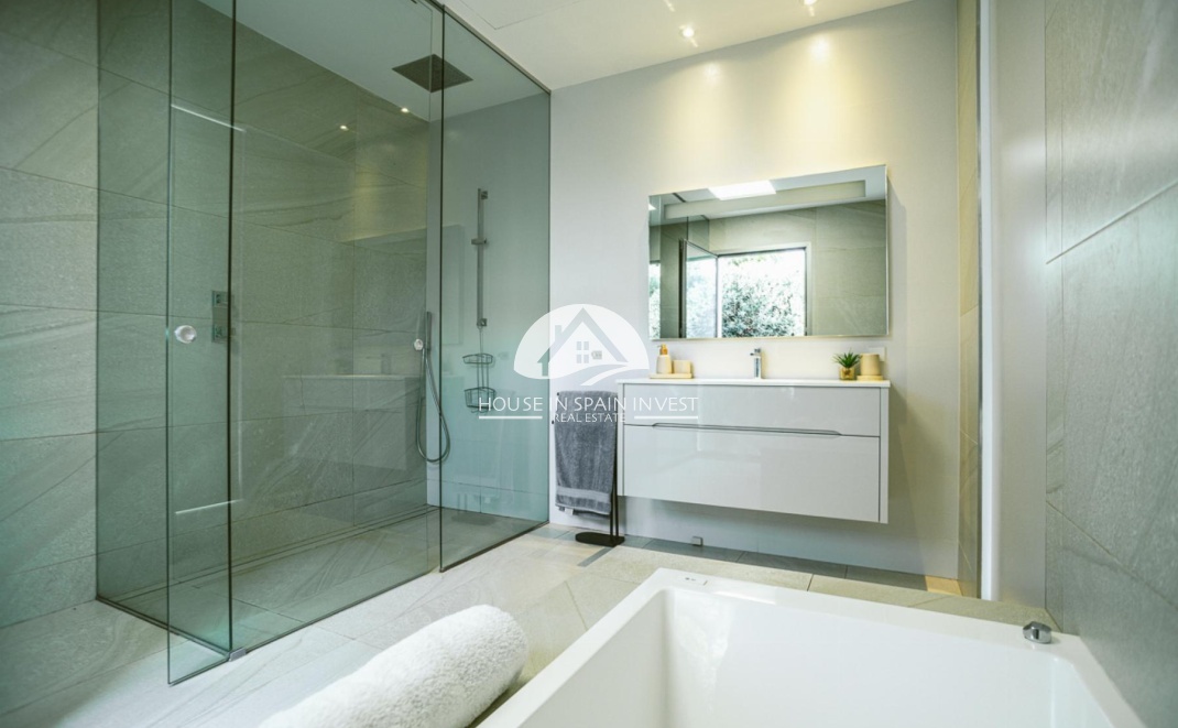 Herverkoop - Villa - Orihuela Costa