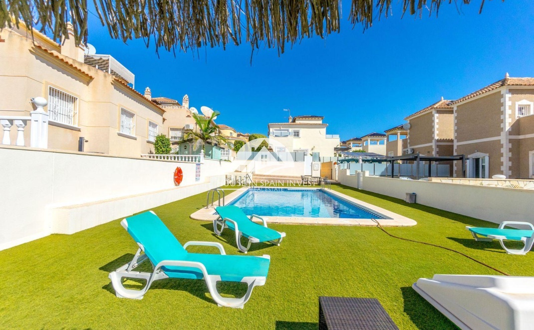 Herverkoop - Villa - Orihuela Costa - Las Filipinas