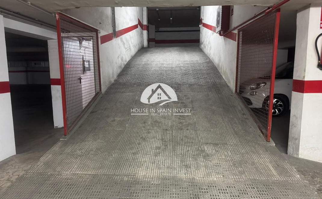 Resale - Garage - Torrevieja - El Acequión - Los Náufragos