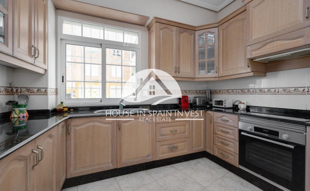 Resale - Apartment  - Torrevieja - El Acequión - Los Náufragos