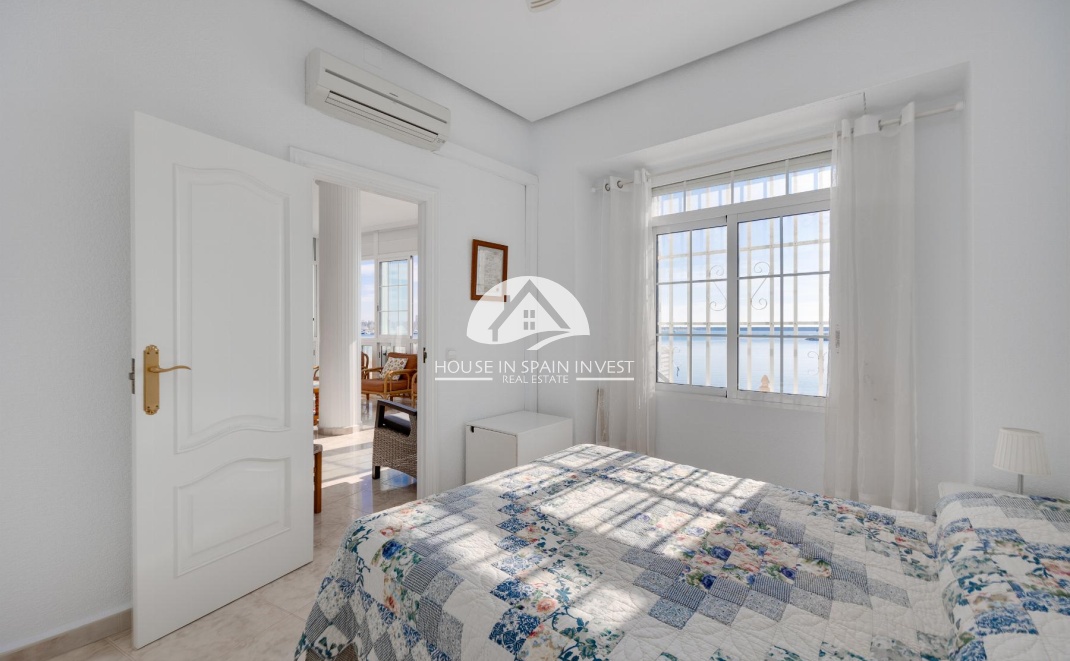 Resale - Apartment  - Torrevieja - El Acequión - Los Náufragos