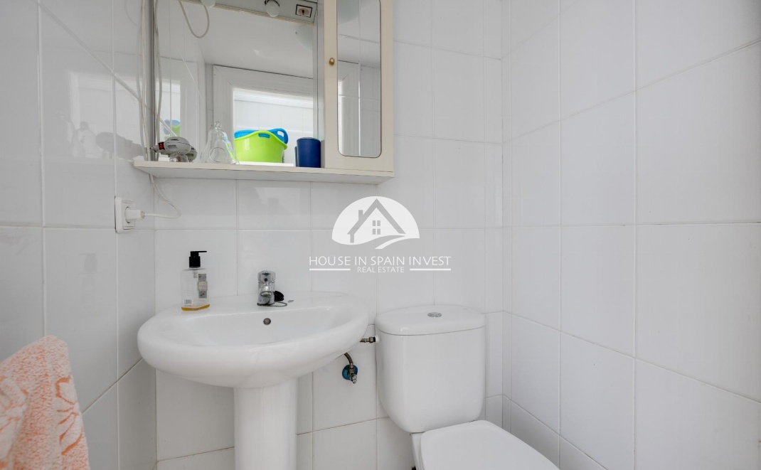 Resale - Apartment  - Torrevieja - El Acequión - Los Náufragos