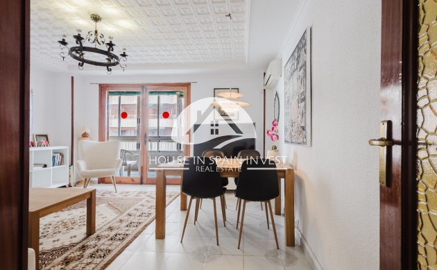 Resale - Apartment  - Torrevieja - El Acequión - Los Náufragos