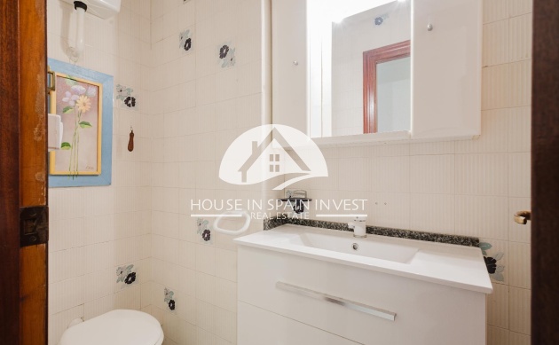 Resale - Apartment  - Torrevieja - El Acequión - Los Náufragos