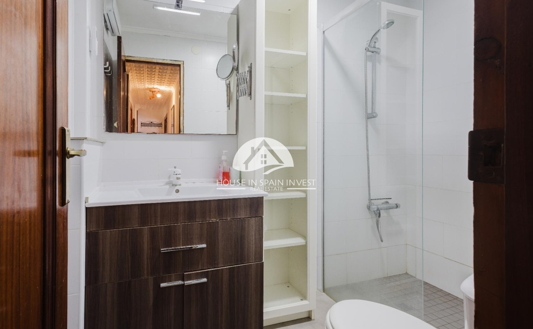 Resale - Apartment  - Torrevieja - El Acequión - Los Náufragos