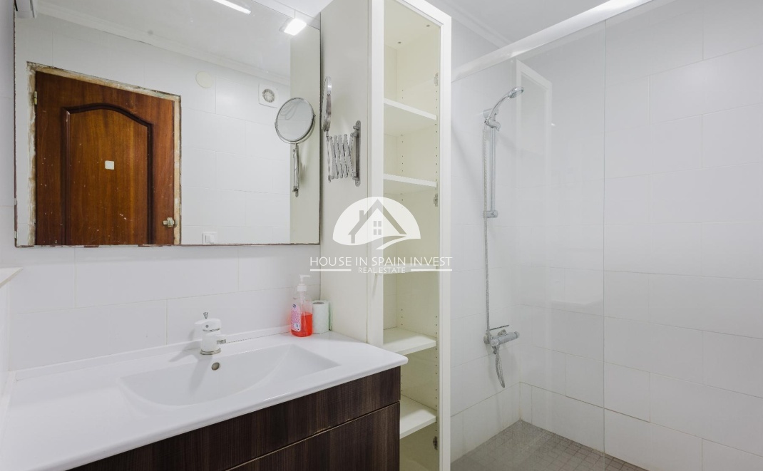 Resale - Apartment  - Torrevieja - El Acequión - Los Náufragos