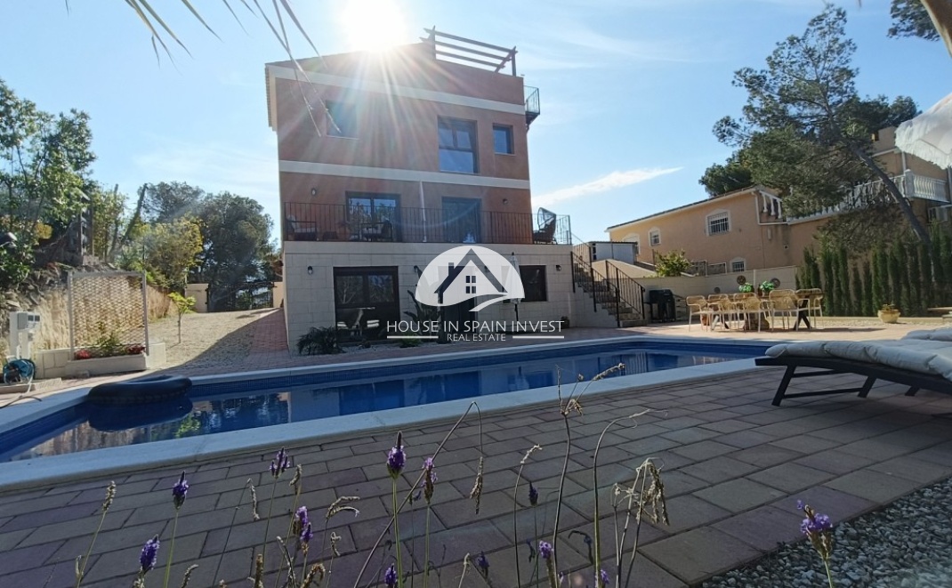 Resale - Villa - Pilar de la Horadada - Pinar de Campoverde