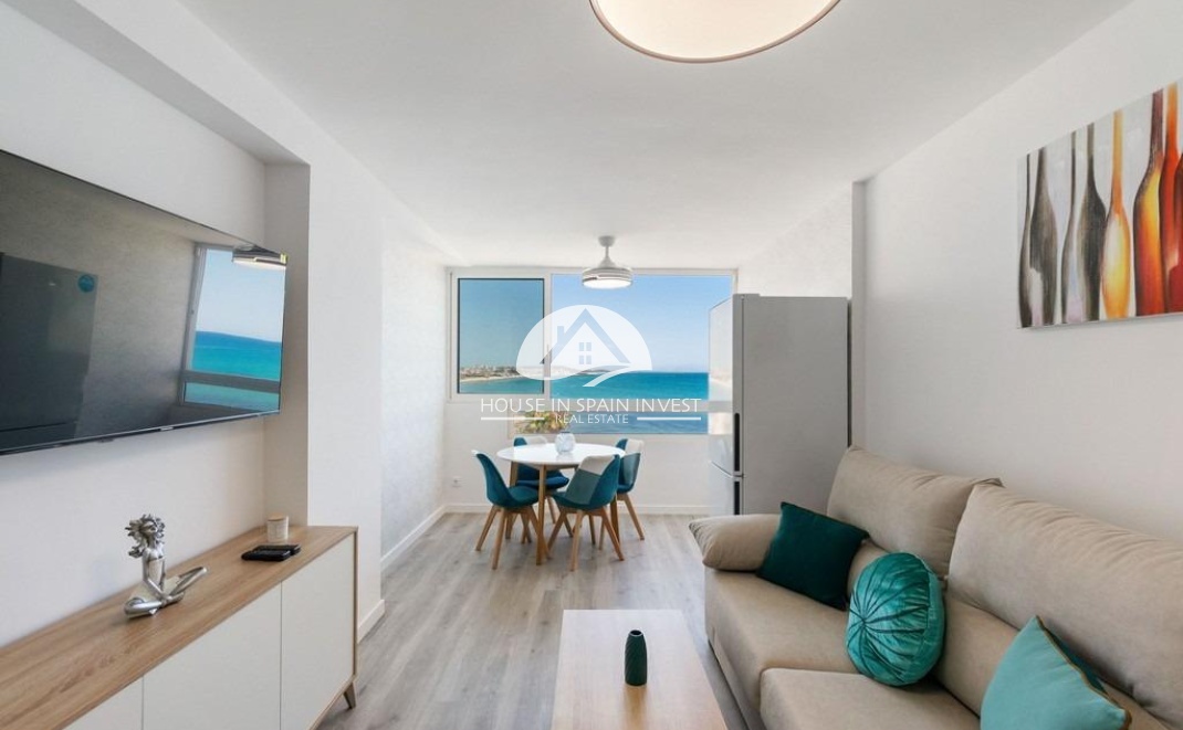 Resale - Apartment  - Torrevieja - Cabo Cervera