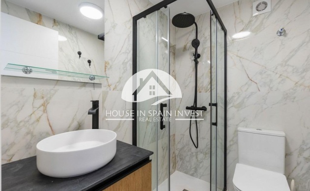 Resale - Apartment  - Torrevieja - Cabo Cervera