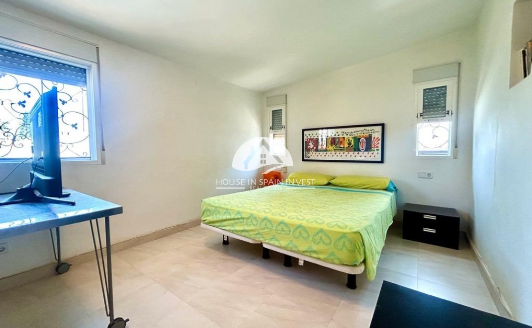 Resale - Villa - Orihuela Costa - La Zenia