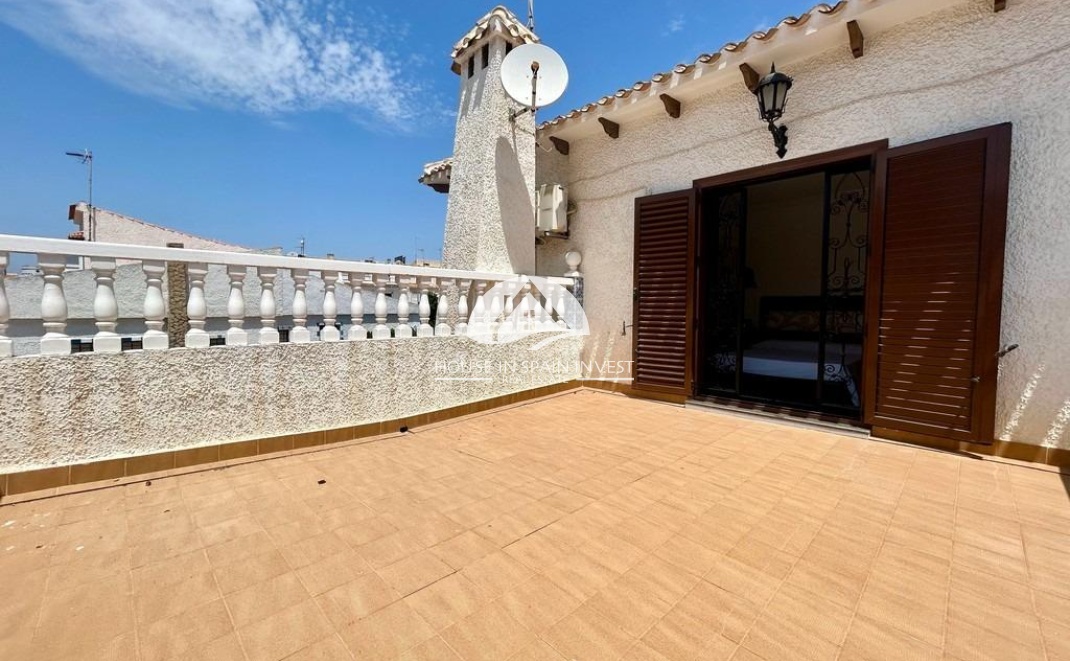 Resale - Villa - Orihuela Costa - La Zenia