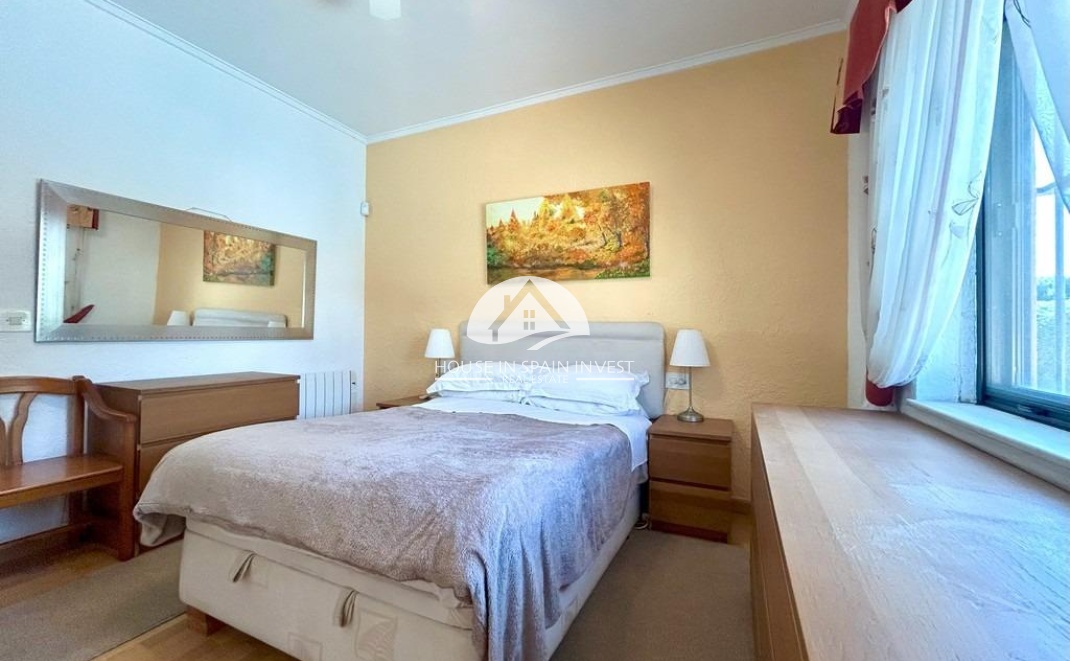 Resale - Villa - Orihuela Costa - Cabo roig  