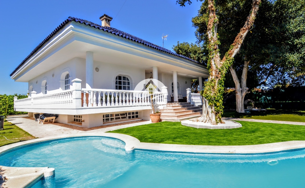 Herverkoop - Villa - Torrevieja - La Siesta - El Salado -  Torreta