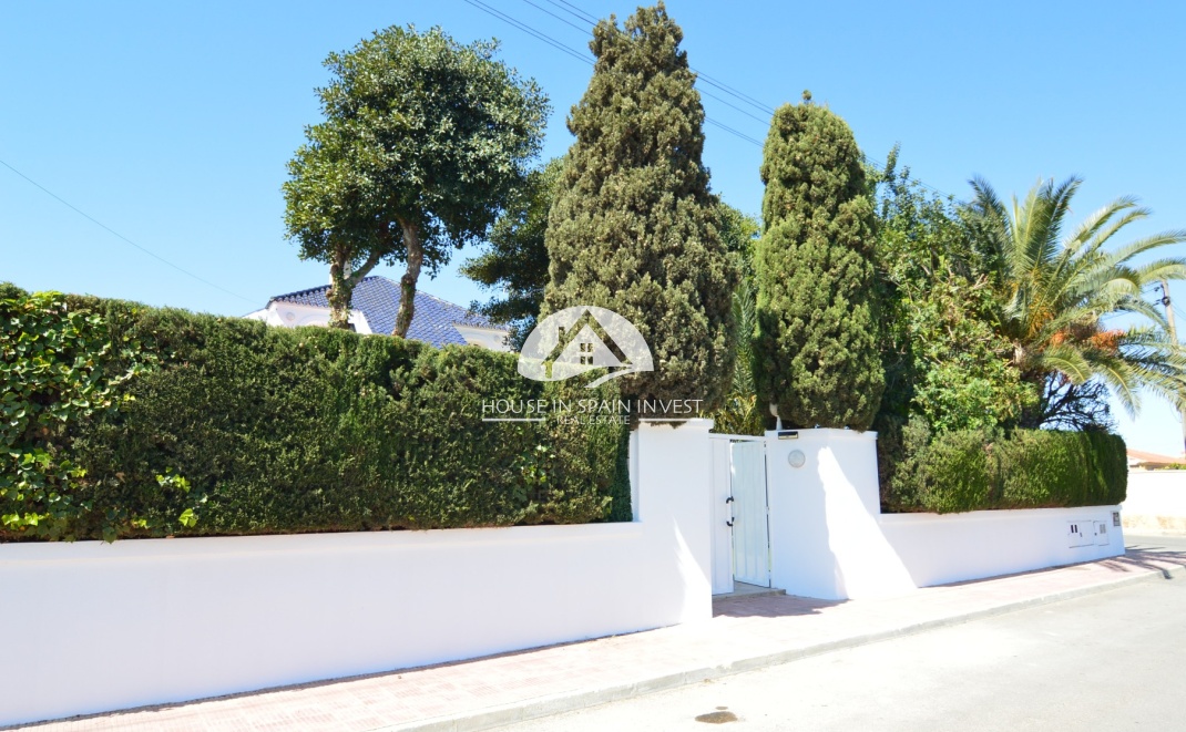 Herverkoop - Villa - Torrevieja - La Siesta - El Salado -  Torreta