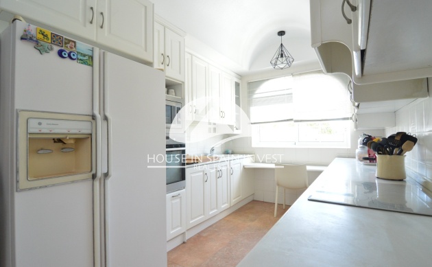 Herverkoop - Villa - Torrevieja - La Siesta - El Salado -  Torreta