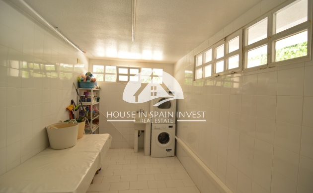 Herverkoop - Villa - Torrevieja - La Siesta - El Salado -  Torreta