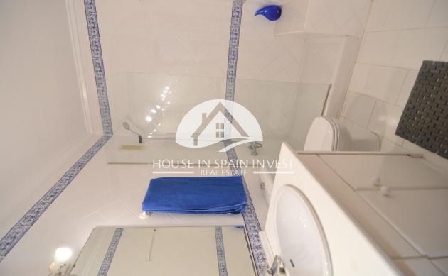 Herverkoop - Villa - Torrevieja - La Siesta - El Salado -  Torreta