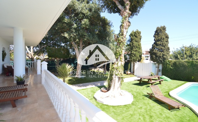 Herverkoop - Villa - Torrevieja - La Siesta - El Salado -  Torreta