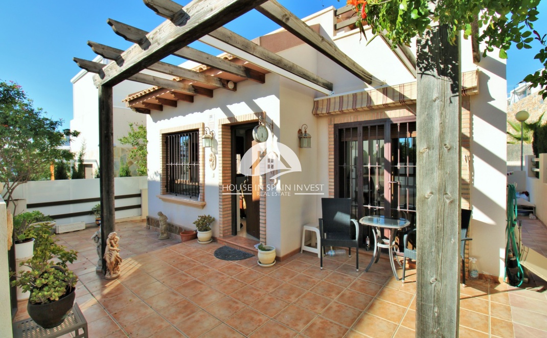 Herverkoop - Villa - Orihuela Costa - Villamartín