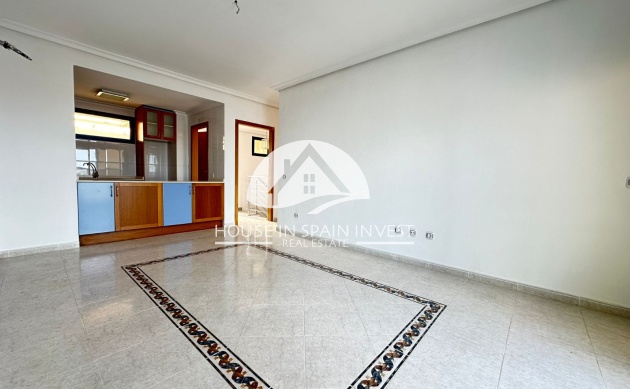 Resale - Apartment  - Torrevieja - La Veleta