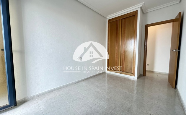 Resale - Apartment  - Torrevieja - La Veleta