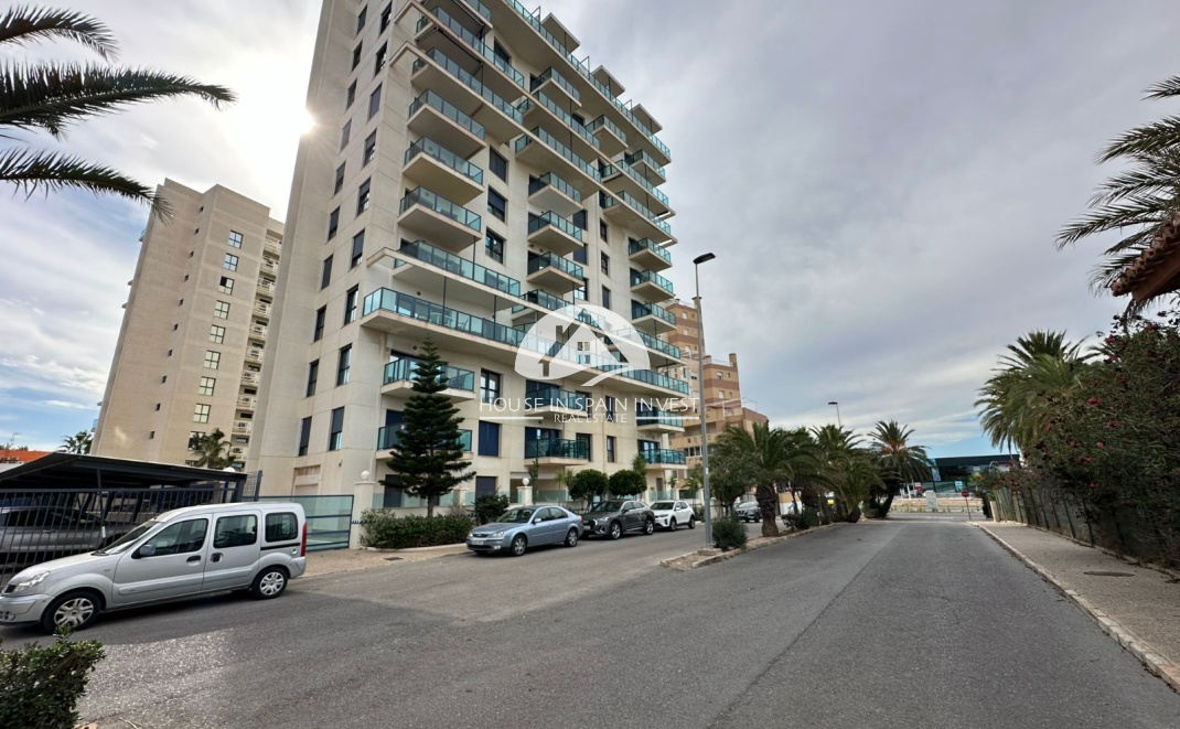 Resale - Apartment  - Torrevieja - La Veleta