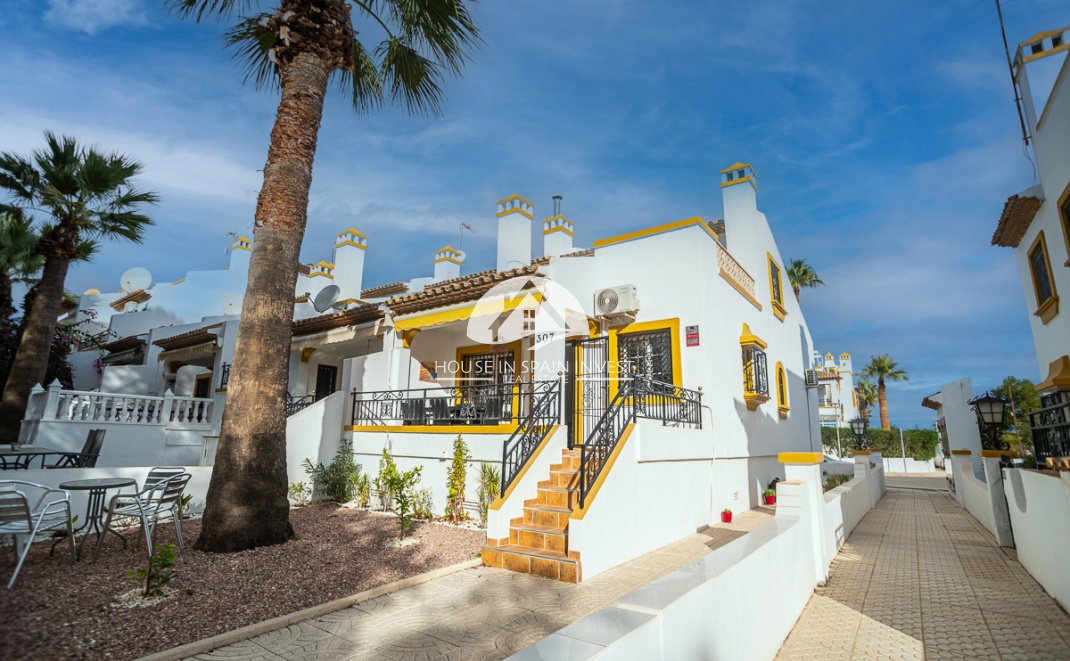 Herverkoop - Villa - Orihuela Costa - Villamartín