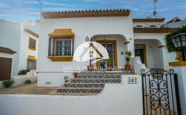 Herverkoop - Villa - Orihuela Costa - Villamartín