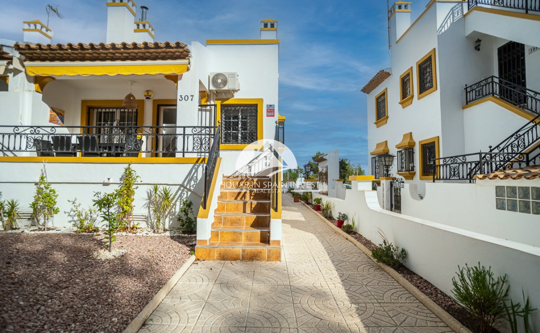 Herverkoop - Villa - Orihuela Costa - Villamartín