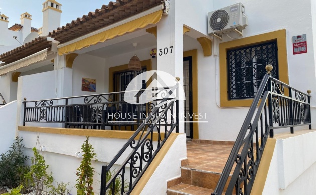 Herverkoop - Villa - Orihuela Costa - Villamartín