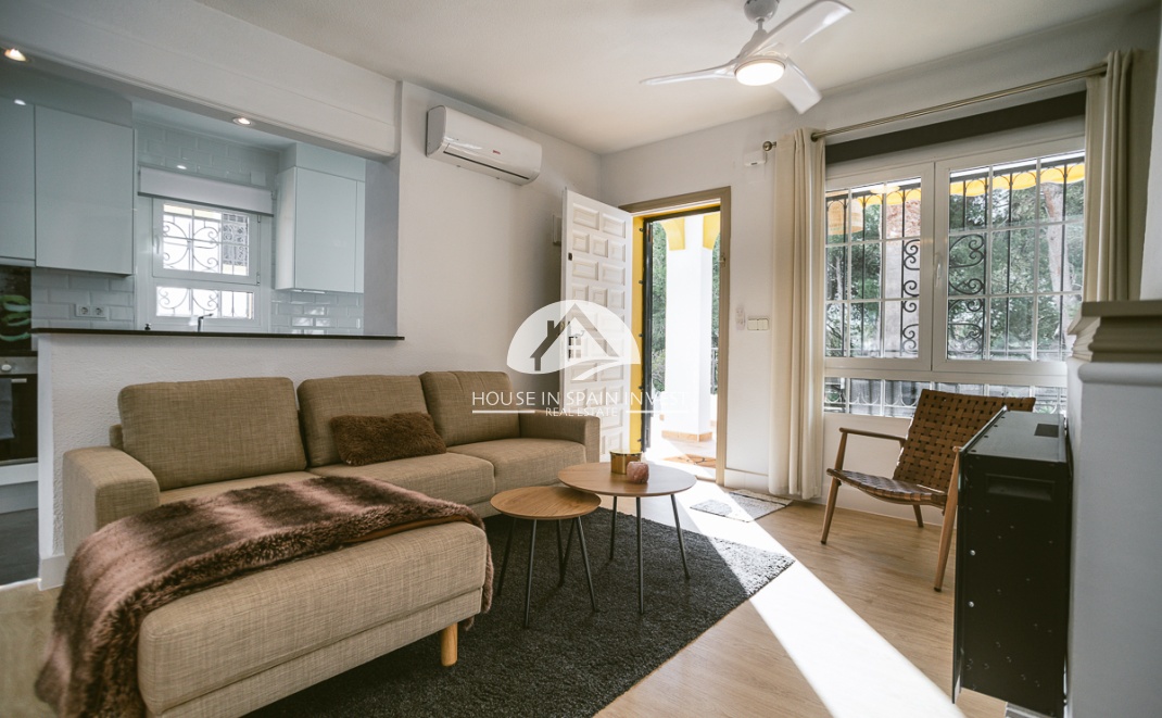 Herverkoop - Villa - Orihuela Costa - Villamartín