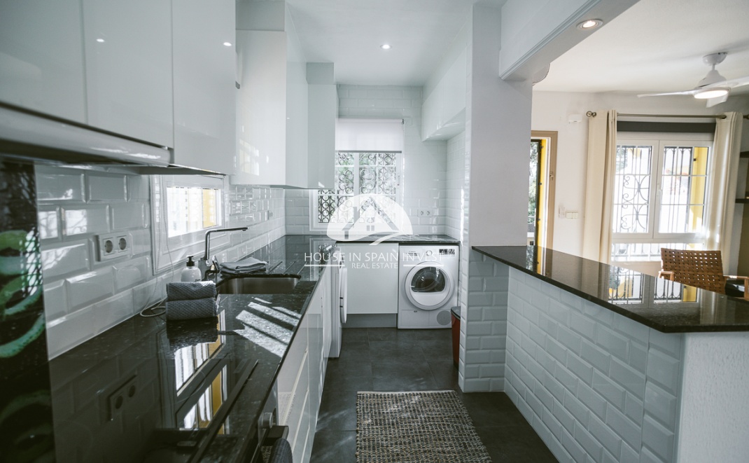 Herverkoop - Villa - Orihuela Costa - Villamartín