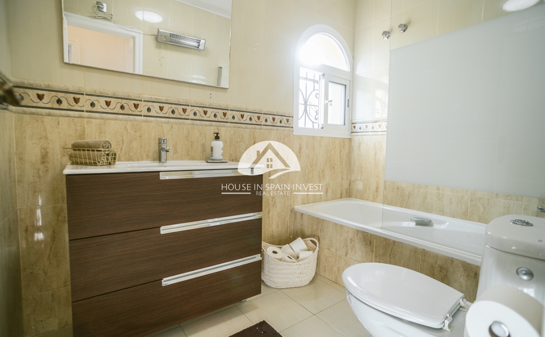 Herverkoop - Villa - Orihuela Costa - Villamartín