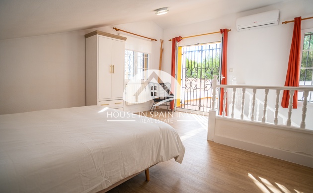 Herverkoop - Villa - Orihuela Costa - Villamartín