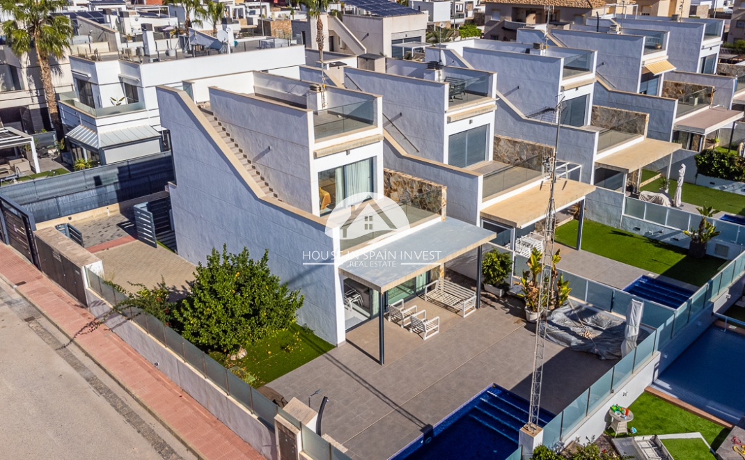 Resale - Villa - Orihuela Costa - Lomas De Cabo Roig