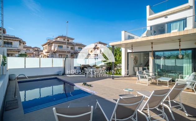 Resale - Villa - Orihuela Costa - Lomas De Cabo Roig