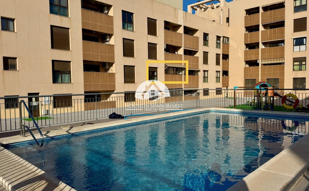 Resale - Apartment  - Torrevieja - Centro