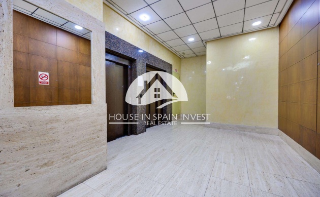 Resale - Apartment  - Torrevieja - Centro