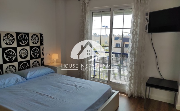 Resale - Apartment  - Pilar de la Horadada - Mil Palmeras