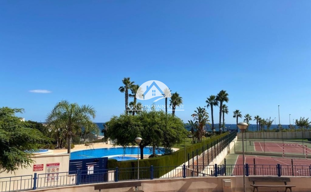 Resale - Apartment  - Pilar de la Horadada - Mil Palmeras