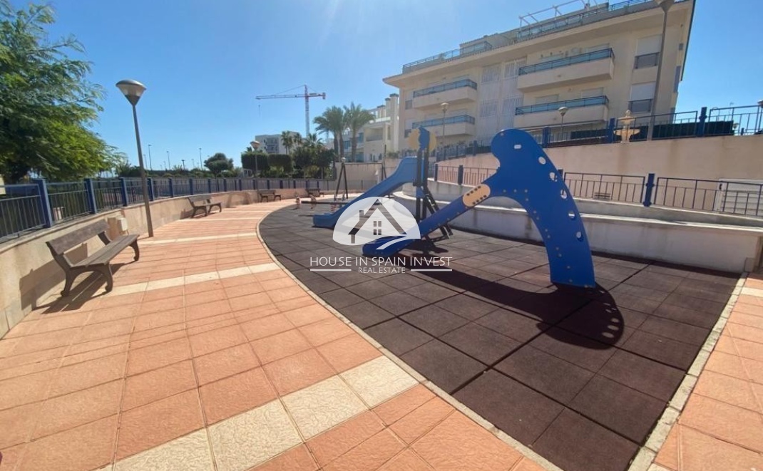 Resale - Apartment  - Pilar de la Horadada - Mil Palmeras