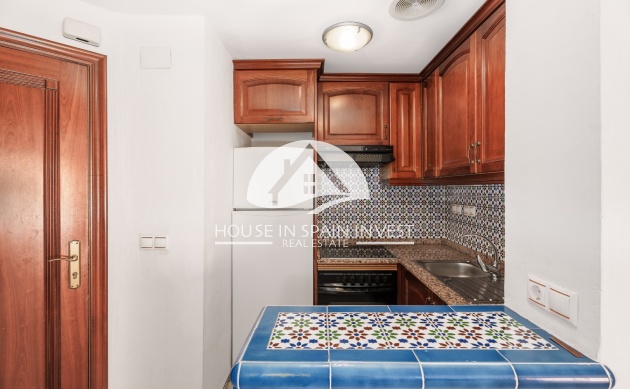 Resale - Apartment  - Torrevieja - Playa de los Locos