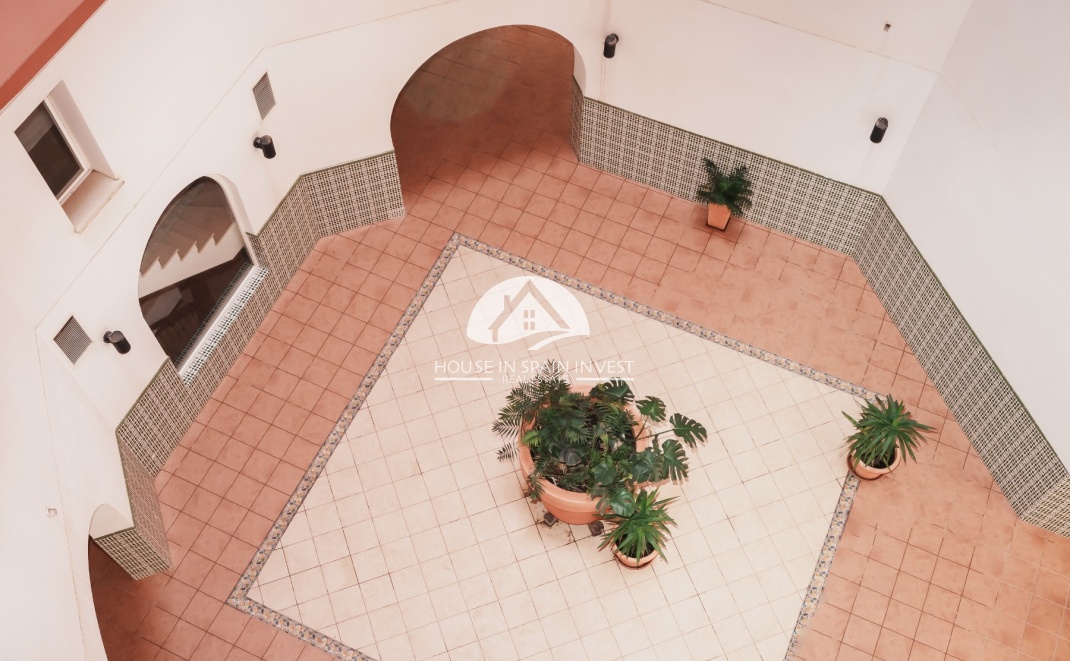 Resale - Apartment  - Torrevieja - Playa de los Locos