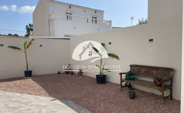 Resale - Villa - Torrevieja - La Siesta - El Chaparral - San Luis