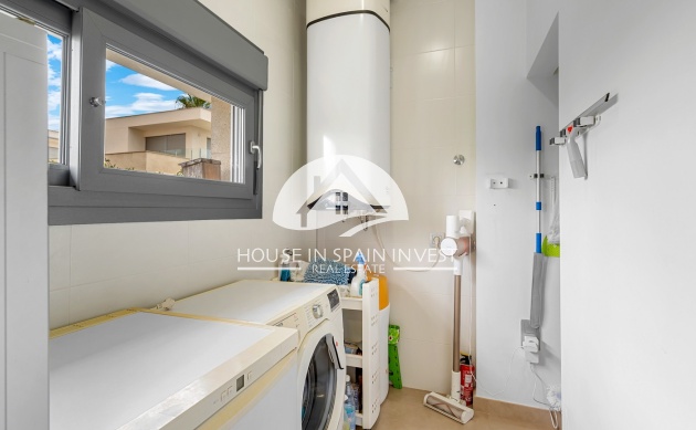 Resale - Villa - Orihuela Costa - Vistabella