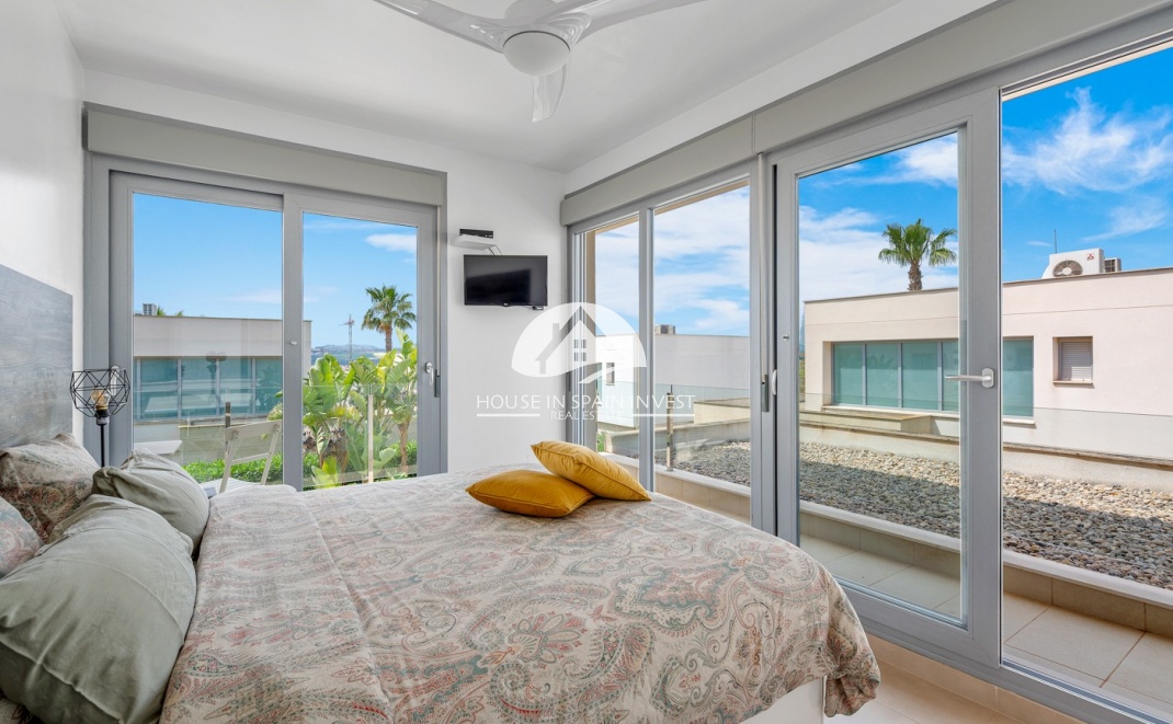 Resale - Villa - Orihuela Costa - Vistabella