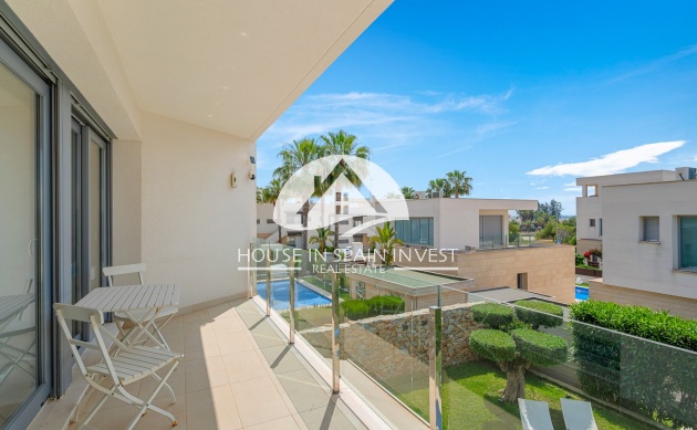 Resale - Villa - Orihuela Costa - Vistabella